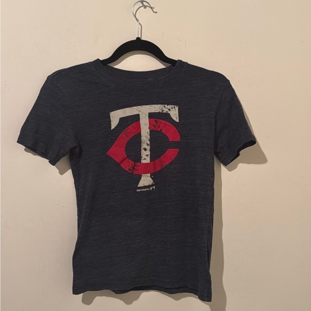 Boys and Girls  Navy Minnesota Twins Primary Team Logo T-shirt size small